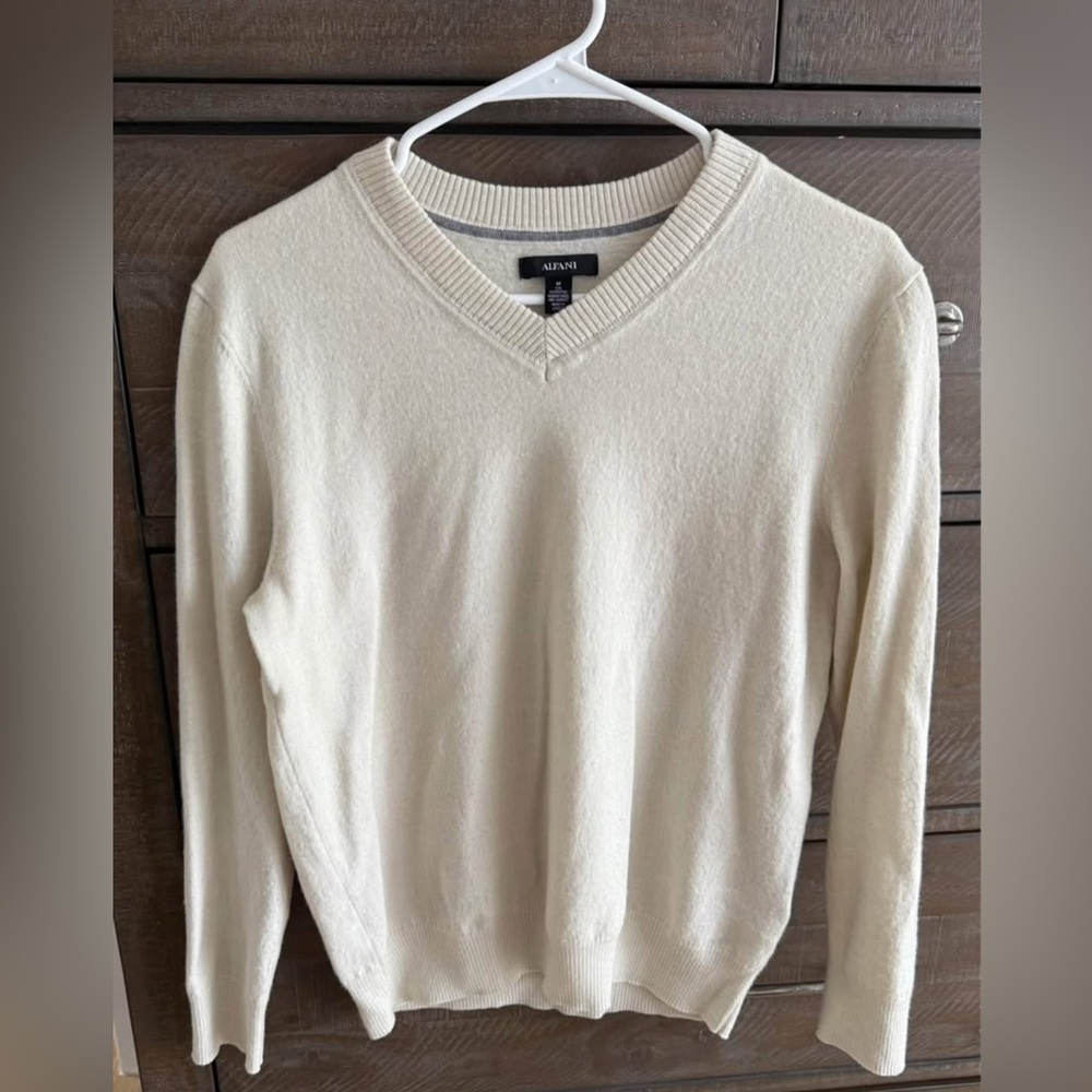 Alfani Men's Cream Merino Wool V-Neck Sweater